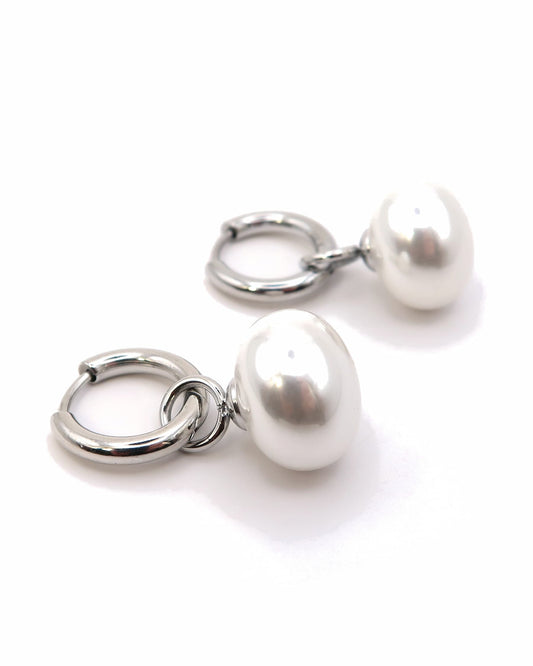ORLENA - Minimalistische Huggies mit Imitationsperle