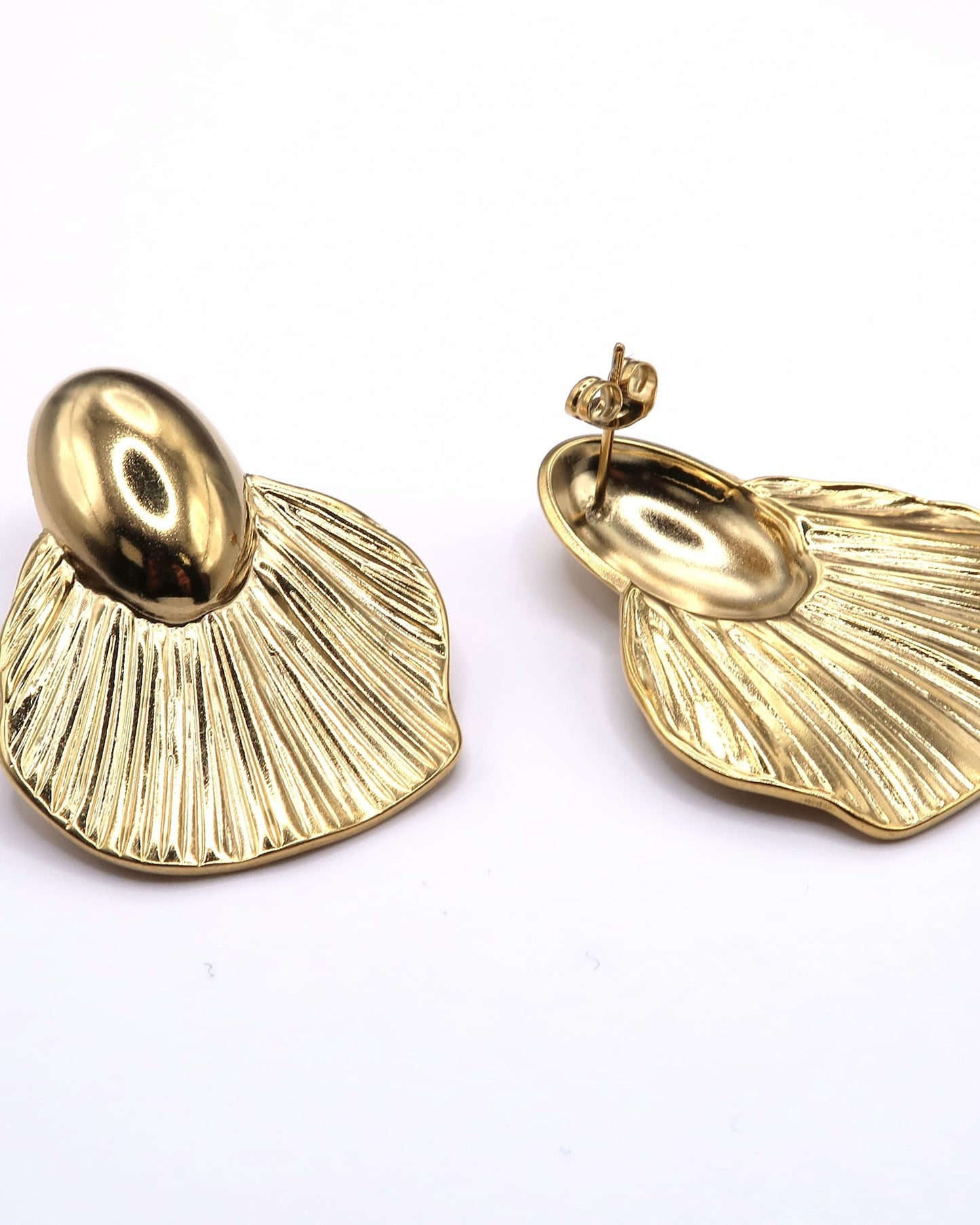 OANA - Golden Statement Shell Earrings