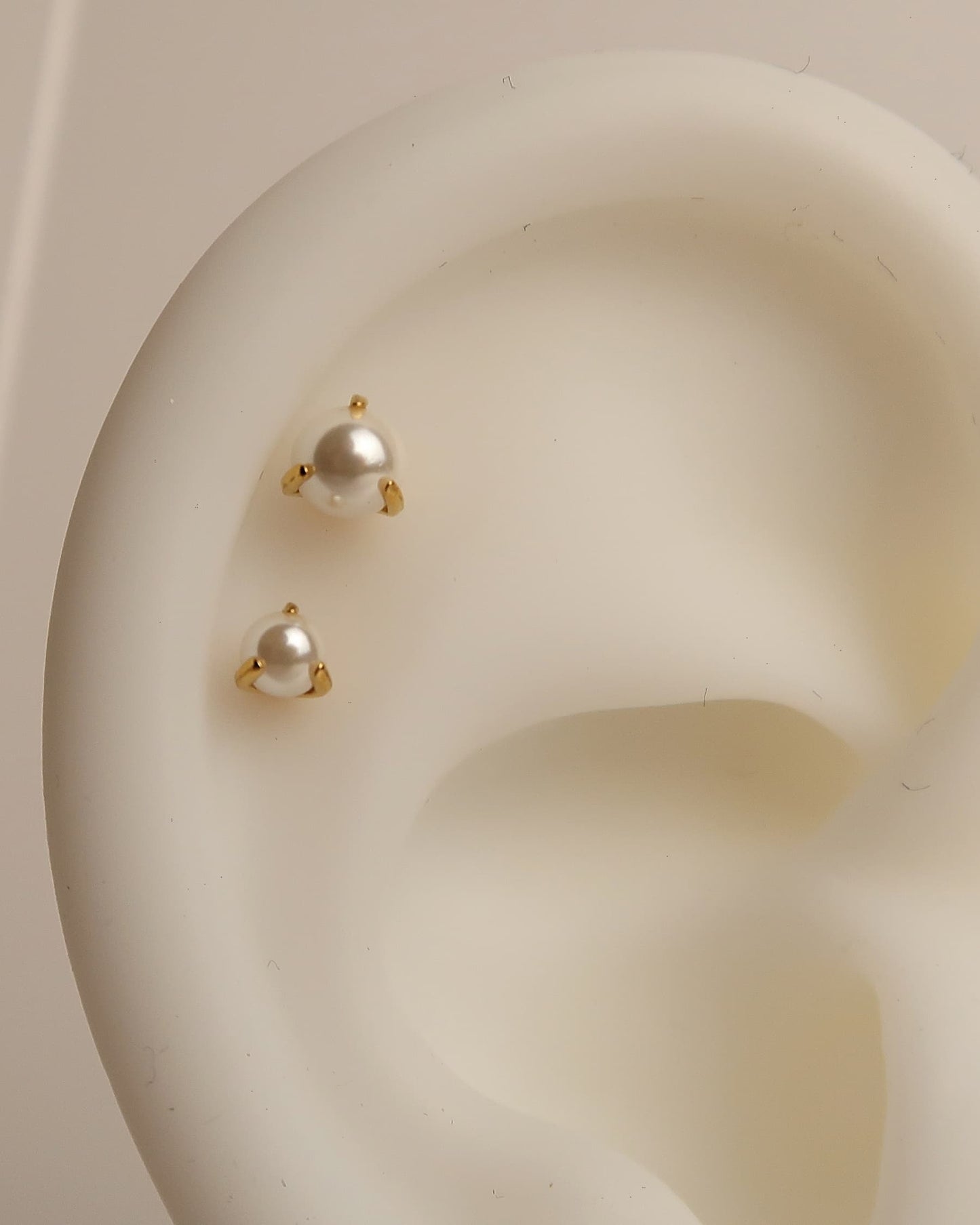 JOLIE - Titan Helix Piercing mit Imitationsperle
