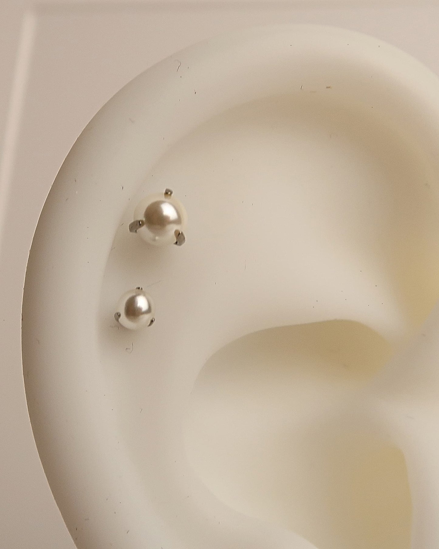 JOLIE - Titan Helix Piercing mit Imitationsperle