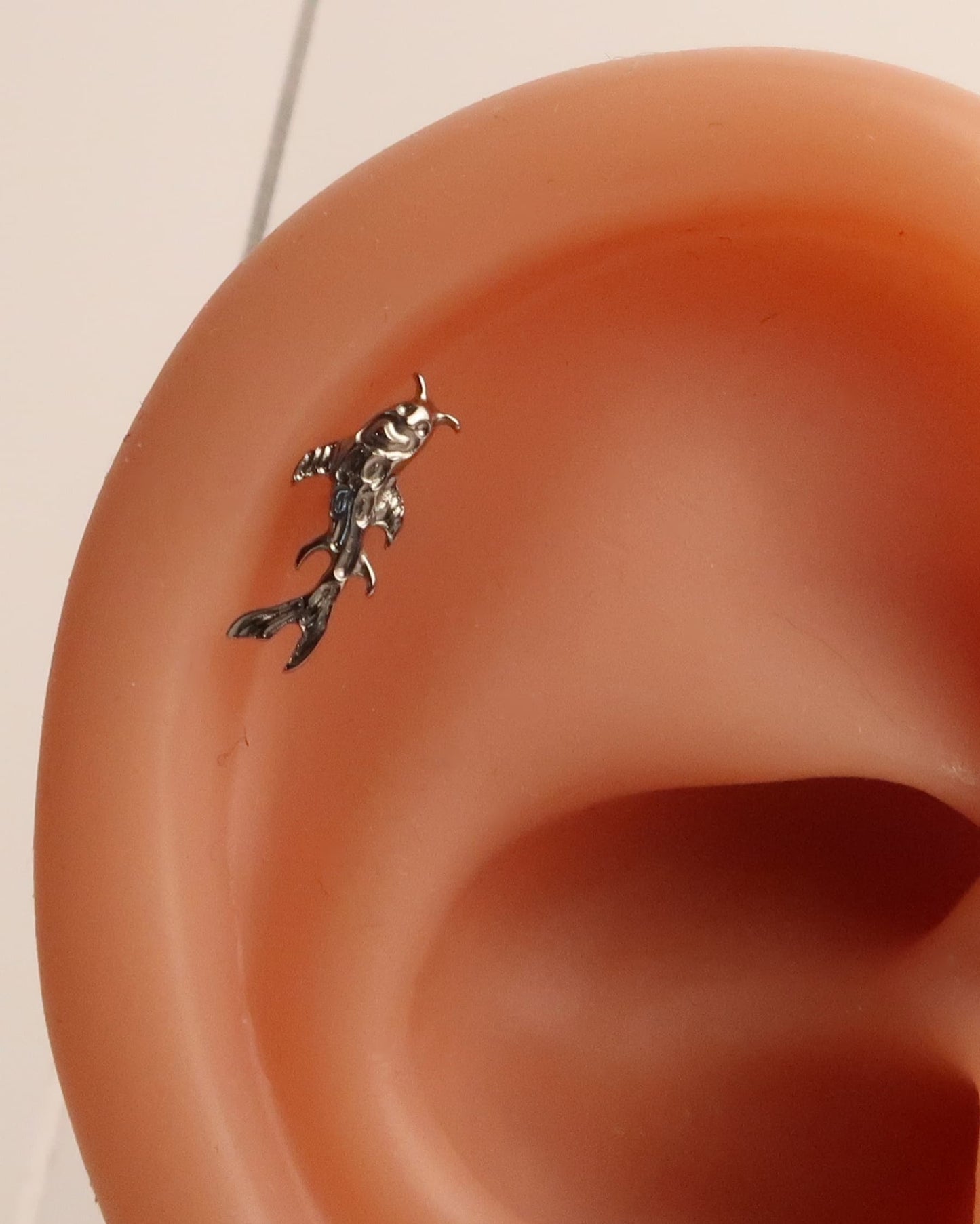 AOKI - Titan Helix Koi Fisch Piercing