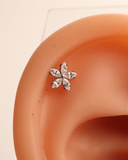 ARA - Titan Helix Piercing mit Zirkon Blume und Innengewinde