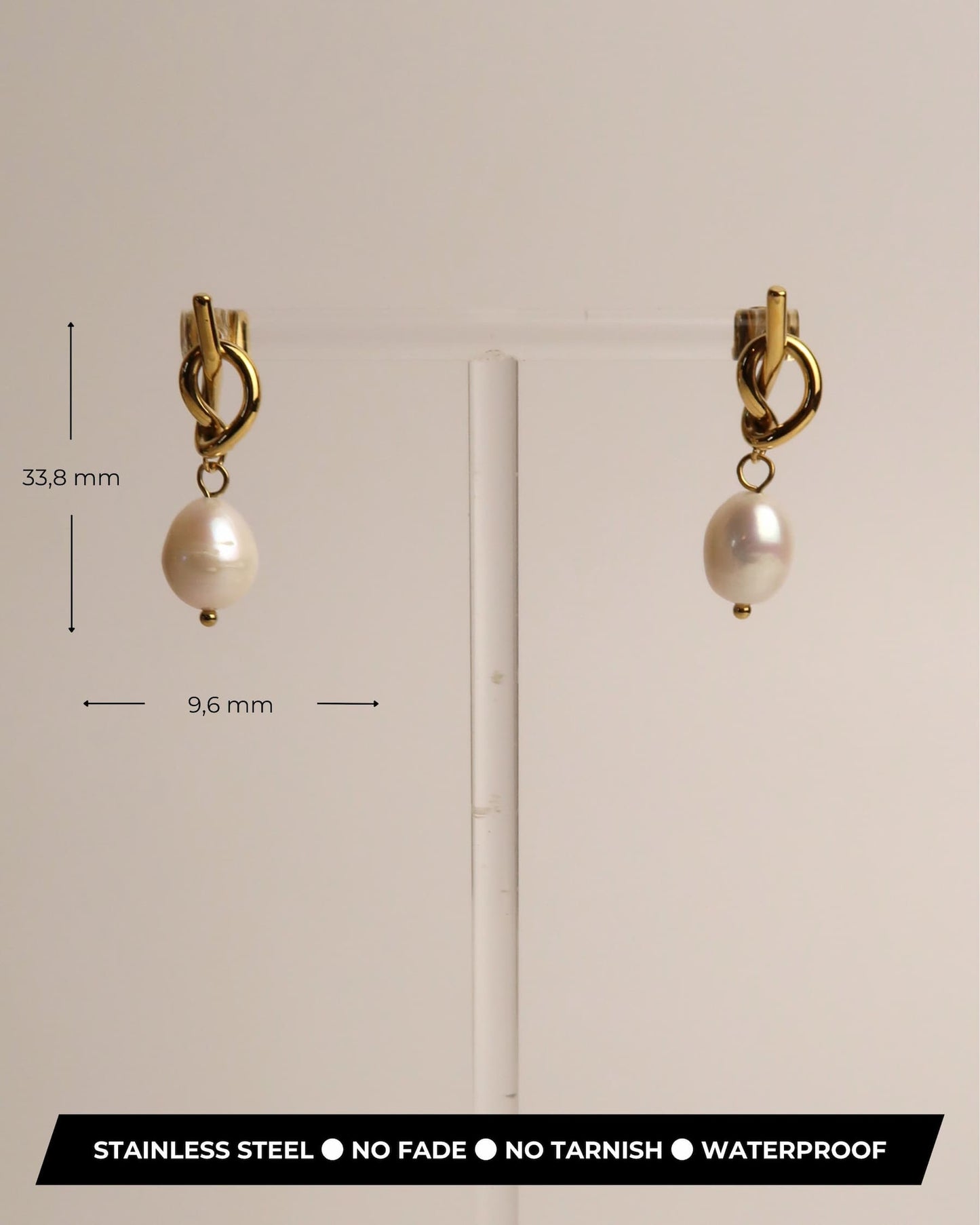 ARLET - Goldene Knoten Ohrringe mit Süßwasserperlen
