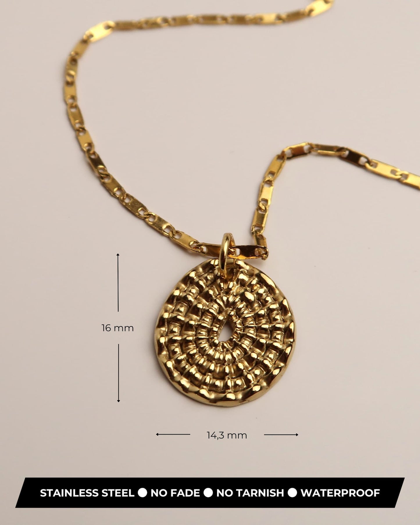 SOCCORA - Goldene Boho Halskette