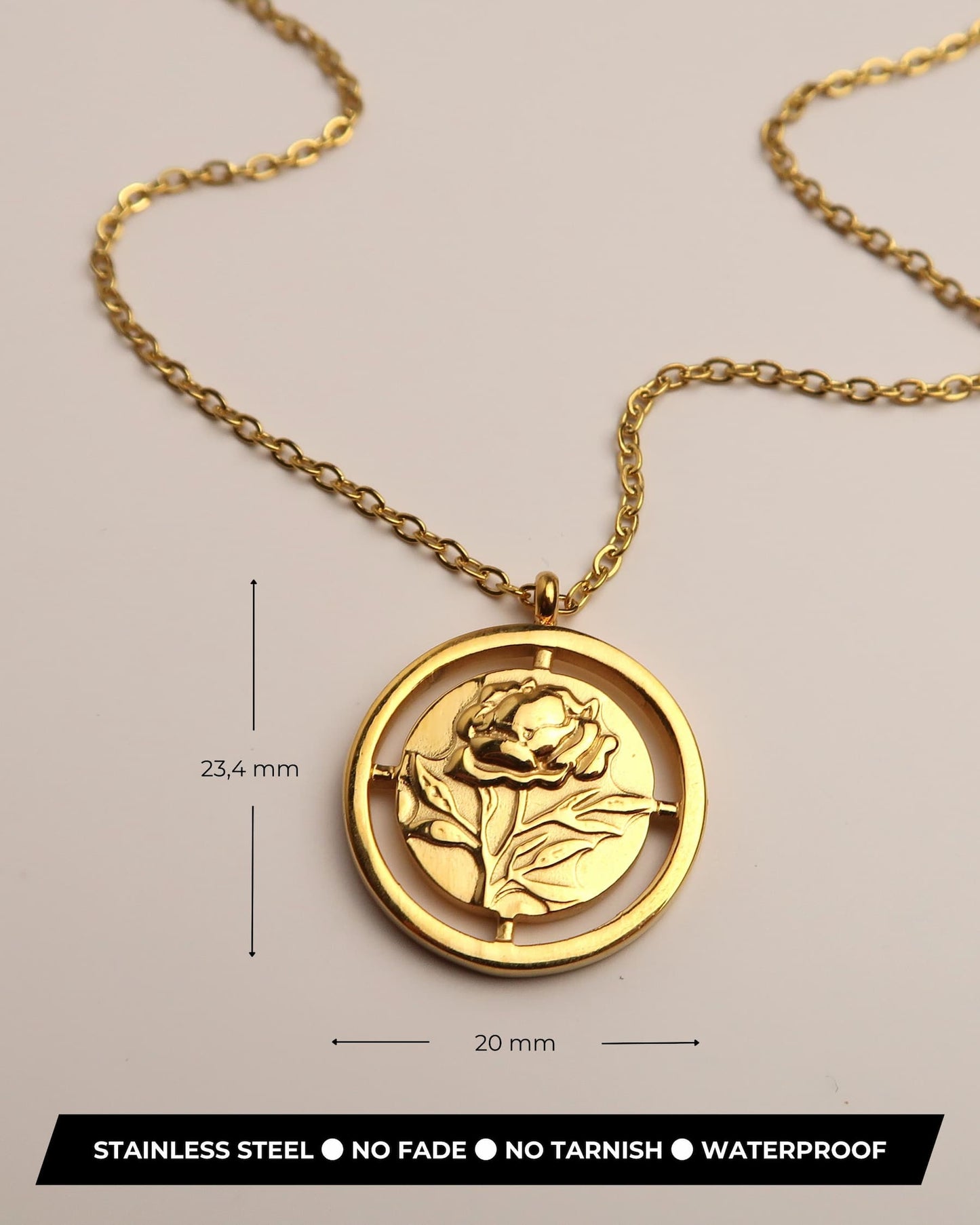 AMARA - Goldene Halskette mit Rosen Anhänger