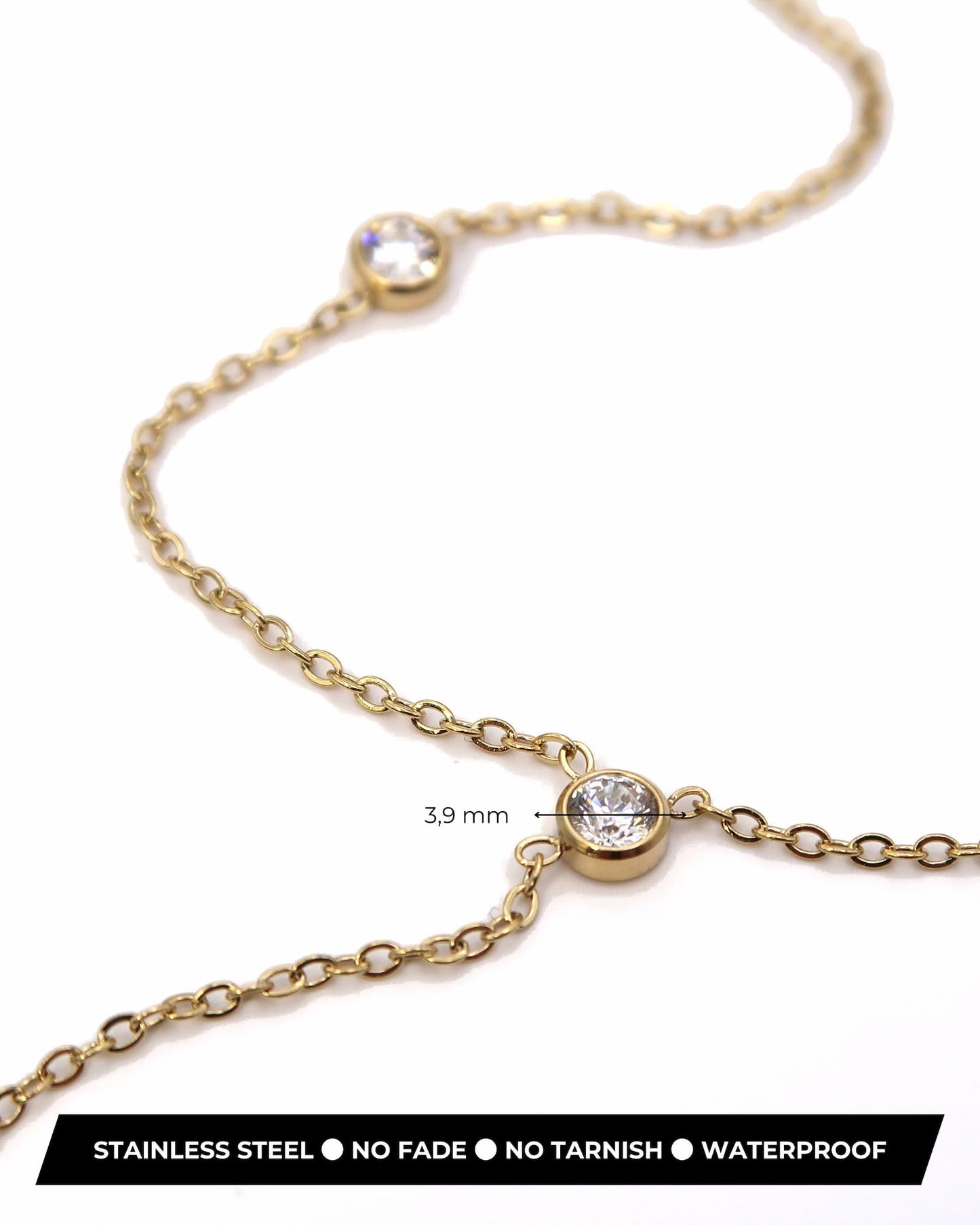 OANA - Minimalistische Edelstahl Handkette mit Zirkonen