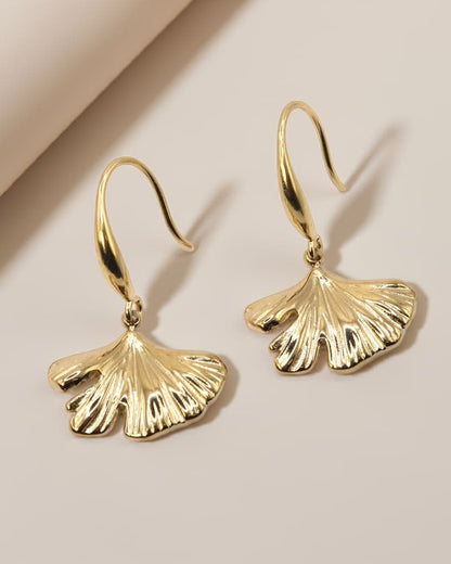 SINJOH - Goldene Edelstahl Ginkgo Ohrringe