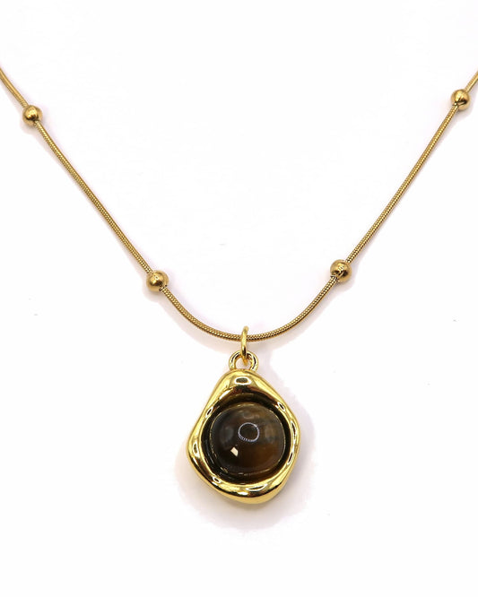 MYAH - Goldene Edelstahlkette mit Tigerauge-Anhänger