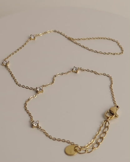 MATHEA - Edelstahl Handkette mit Zirkonen