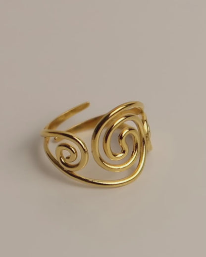 KIRSHA - Goldener Edelstahl Spiral Ring