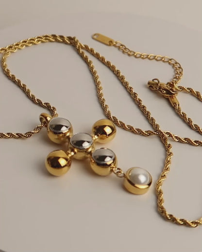 ELITA - Mixed Metal Statement Kreuz Halskette