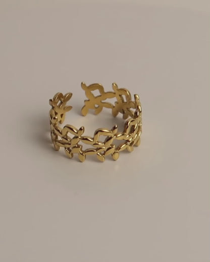 LIV - Blatt Ring mit Cut-Out Details
