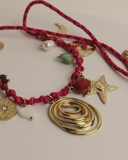 YUNA - Geflochtene Boho Halskette mit Edelstahl und Naturstein Charms