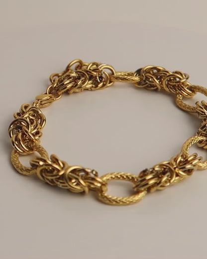 AYAS - Goldenes Chunky Edelstahl Armband